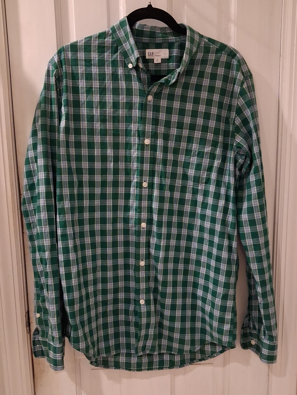 GAP Green and White Plaid Button-Down Shirt